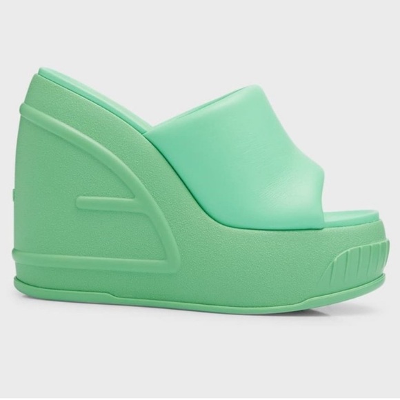 Fendi Shoes - FENDI Nappa Fashion Show Platform 140mm Slide Sandals 39.5